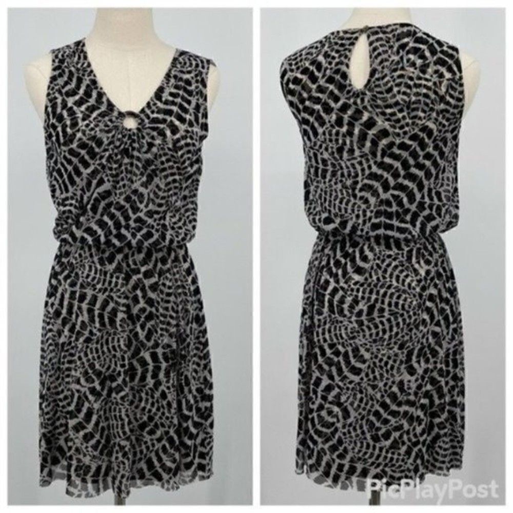 St John Sports sleeveless stretchy Dress black XSP BoxC feels light and fresh